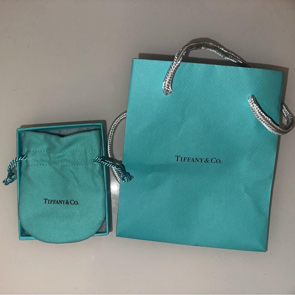 Tiffany & Co. Silver Heart Charm Bracelet - Picture 7 of 7